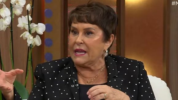 'É uma pouca vergonha': Marcia Sensitiva não poupa críticas a participante de 'A Fazenda 17' por decisão polêmica no reality