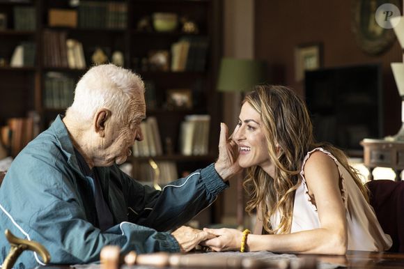 Série 'Juntas & Separadas': trata de divórcios e recomeços, tendo como pano de fundo o apoio entre quatro amigas inseparáveis.