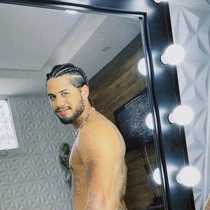 Já viram Zé Felipe de trança? É raro, mas achamos esse clique em suas redes sociais!