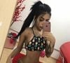 Nas redes sociais, MC Mirella sempre provocou internautas com fotos ousadas de biquíni ou roupas curtas