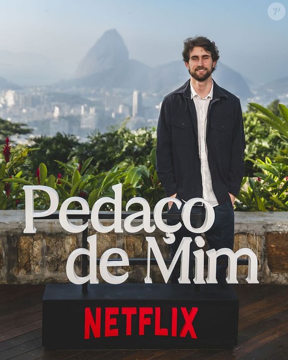 Felipe Ricca, o Kiko em 'Pedaço de Mim', é filho de Adriana Esteves e Marco Ricca, que atuaram em 'Justiça' e 'Justiça 2'; jovem ainda é enteado de Vladimir Brichta, um dos protagonistas do melodrama da Netflix que também participou da série do Globoplay