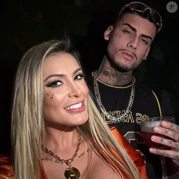 Andressa Urach retomou o namoro com o ator pornô Cassiano França apenas 12 horas depois de anunciar o término ao público