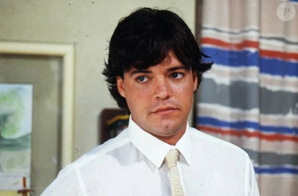 Vera Fischer e Felipe Camargo deixaram novela 'Pátria Minha' no começo de 1995 após faltas e atrasos às gravações em decisão da Globo