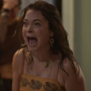 Filipa (Claudia Abreu) fica em cárcere privado na novela Dona de Mim