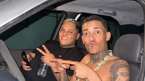 Colar com foto de Pablo Escobar, carros esportivos e armas: operação que prendeu MC Ryan SP e MC Poze do Rodo apreende itens de luxo e dinheiro