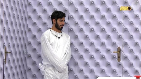 Ricardinho gerou a revolta nas sisters com o desperdício, o que gerou uma discussão acalorada