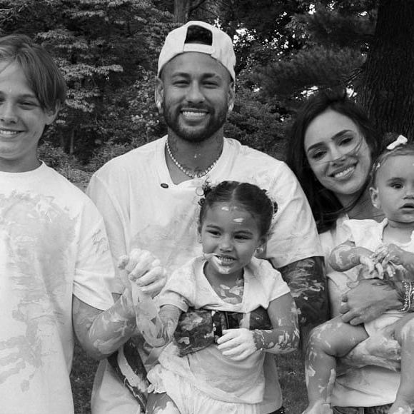 A terceira gravidez de Bruna Biancardi chamou atenção não apenas pela novidade na família de Neymar Jr., mas também por levantar questões importantes sobre saúde materna. Especialistas reforçam que o acompanhamento pré-natal é decisivo na escolha da via de parto