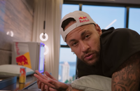 Assista ao vídeo de Neymar
