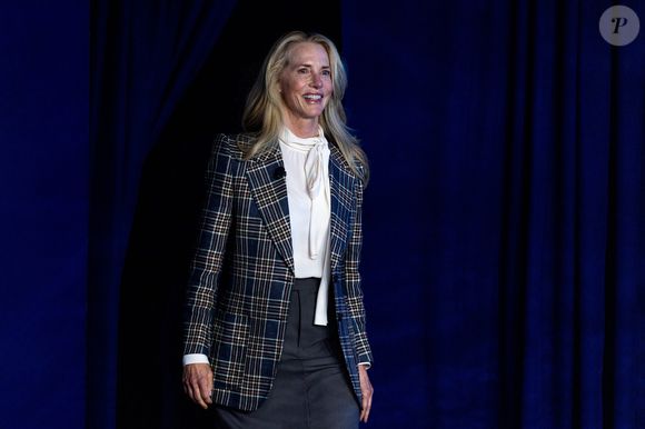 Laurene Powell Jobs doou boa parte de sua fortuna em um programa filantrópico