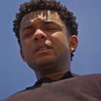 Samuel bêbado em 'Dona de Mim' é um perigo! Filho de Abel perde o controle pelo ciúme e coloca a vida em risco