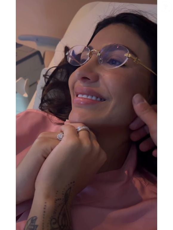 Mulher de Arthur Aguiar, Jheny Santucci se emocionou com ultrassom do segundo filho