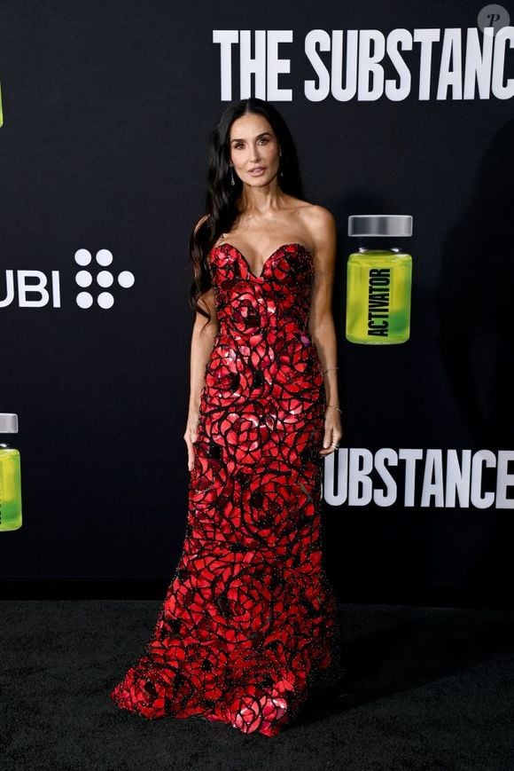 Alguns dos alimentos e preparos favoritos de Demi Moore na dieta são o pepino, cebola, sopa de abóbora e nozes