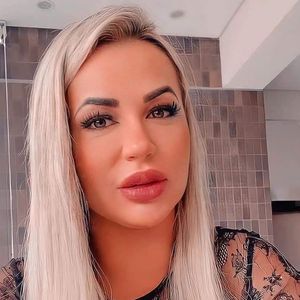 Deolane Bezerra tinha uma aparência bem diferente quando surgiu na web