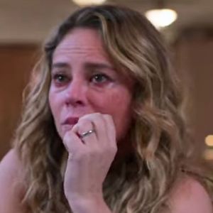 Heleninha atende último chamado de Ana Clara, mas chega tarde demais para salvar a amiga