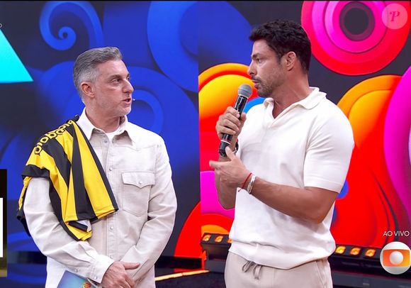 Internautas notaram uma saia-justa entre Cauã Reymond e Luciano Huck