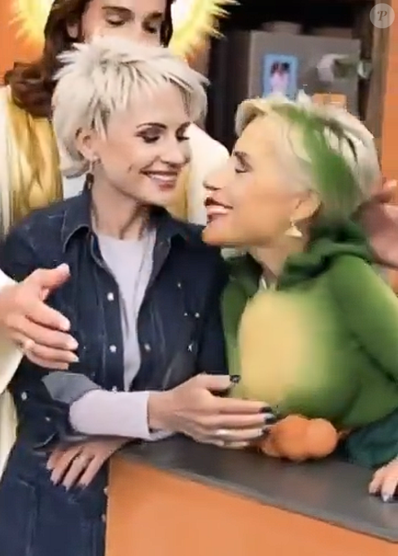 Inteligência artificial faz Ana Maria Braga abraçar Jesus Cristo e ela mesma (de Louro Mané)