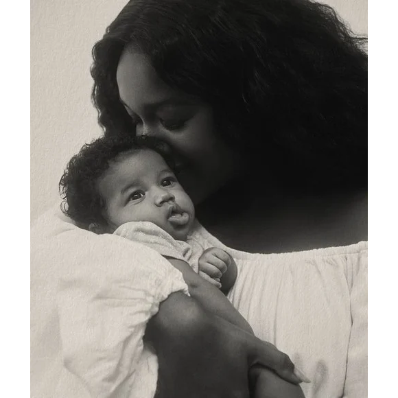 Fotos de Nala, filha de Iza, têm encantado internautas nas redes sociais