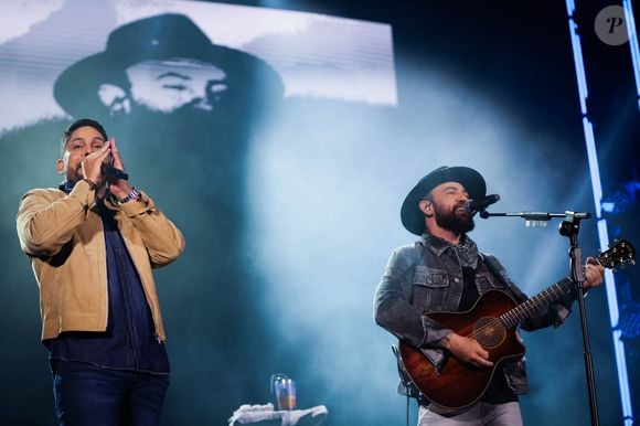 A dupla Jorge e Mateus encerrou sua turnê neste sábado (05) em São Paulo