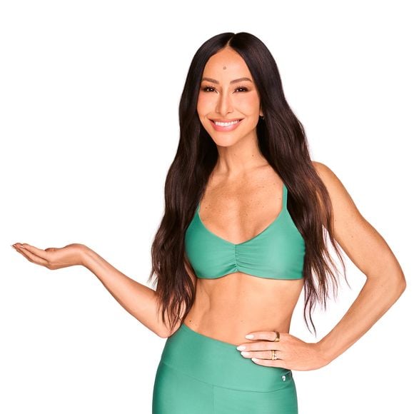 Em entrevista ao Purepeople, Sabrina Sato deu detalhes de sua vida fitness e rotina de treinos