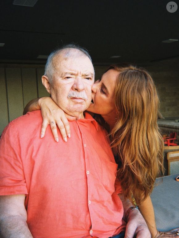 Pai de Paolla Oliveira, José Everardo, foi diagnosticado com uma doença degenerativa