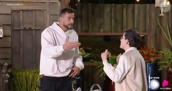 Barraco na sede! Nizam chama atitude de Yoná de “questão de caráter” e Fabiano diz se sentir traído em 'A Fazenda 17'