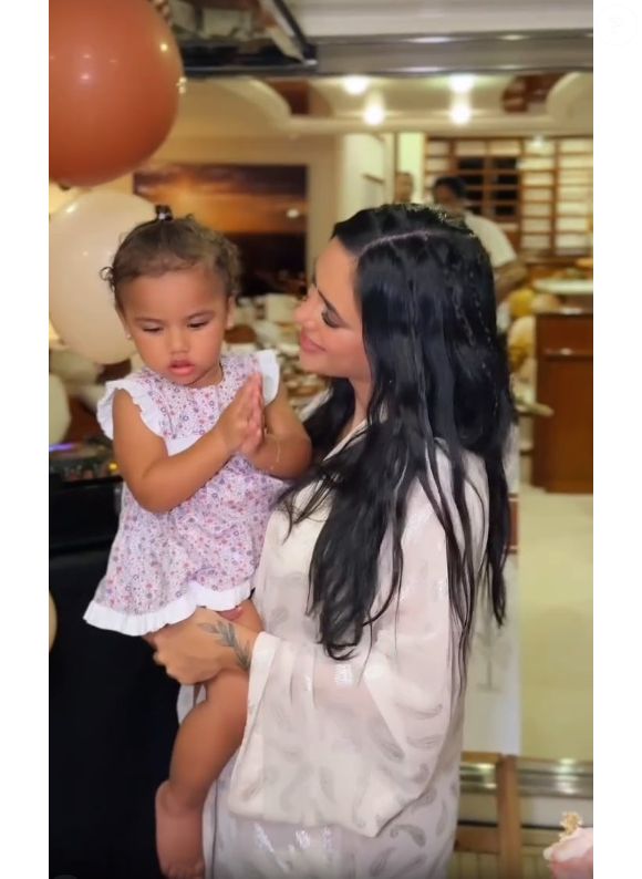 Grávida pela segunda vez, Bruna Biancardi festejou aniversário com a filha, Mavie, de 1 ano