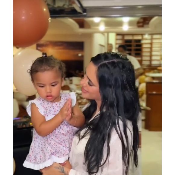 Grávida pela segunda vez, Bruna Biancardi festejou aniversário com a filha, Mavie, de 1 ano