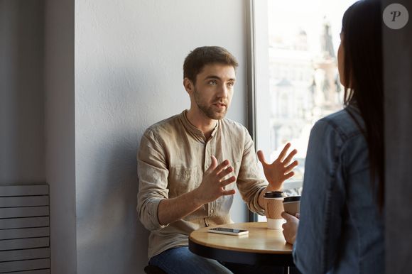 Pensamento associativo: Trata-se da capacidade do nosso cérebro de conectar ideias, memórias, experiências e conceitos distintos