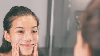 Rosto oleoso não é desculpa para não usar hidratante! Conheça agora a nova loção da CeraVe que deixa sua pele hidratada e controla a oleosidade