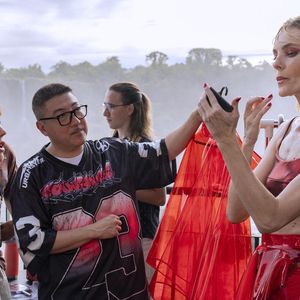 Novela ‘Vale Tudo’: Solange Duprat (Alice Wegmann) tem o desafio de superar os muitos problemas de organização da empresa