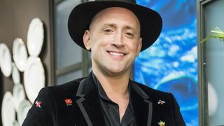 'Ele ainda está em cura': sensitiva revela o caminho espiritual de Paulo Gustavo; ligação com família e amigos impacta sua transição