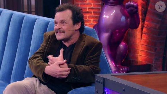 Matheus Nachtergaele perdeu a mãe por suicídio quando ainda era bebê e só descobriu a história aos 16 anos. As poesias deixadas por ela ajudaram o ator a encontrar o caminho para a arte e o teatro