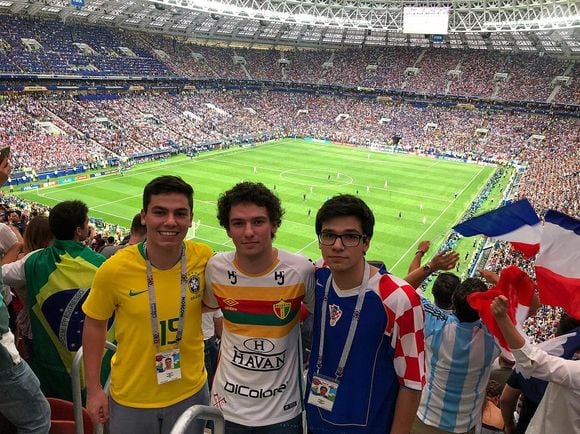 Luciano Hang tem três filhos: os gêmeos Lucas e Leonardo, de 29 anos, e Matheus, de 26 anos