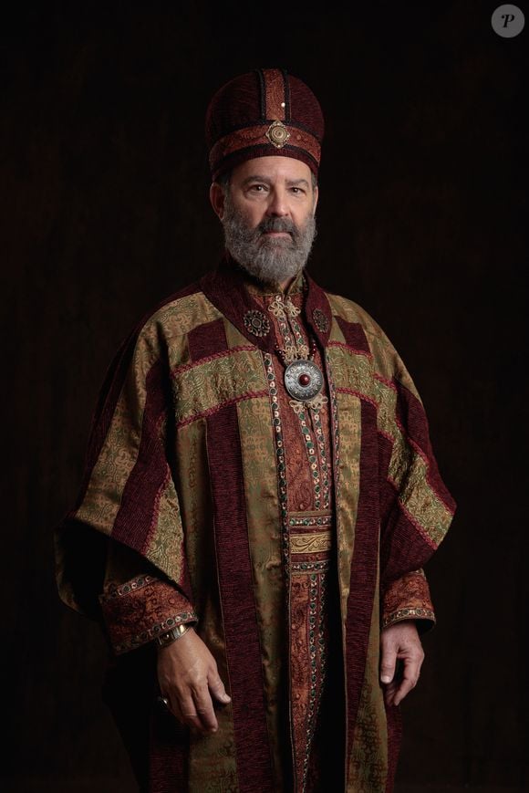 Floriano Peixoto também volta à Record, agora como Caifás na série 'Paulo, o Apóstolo': Sumo sacerdote corrupto, manipulador e que usa de tudo para manter tanto a ordem como o poder