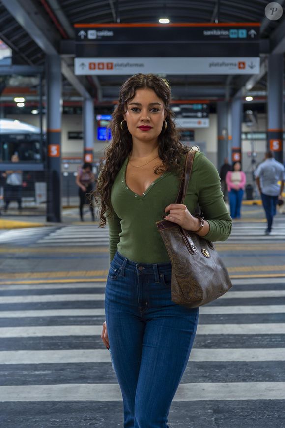 Sophie Charlotte é a protagonista Gerluce Maria das Graças, uma mulher determinada e batalhadora, com forte senso de justiça.