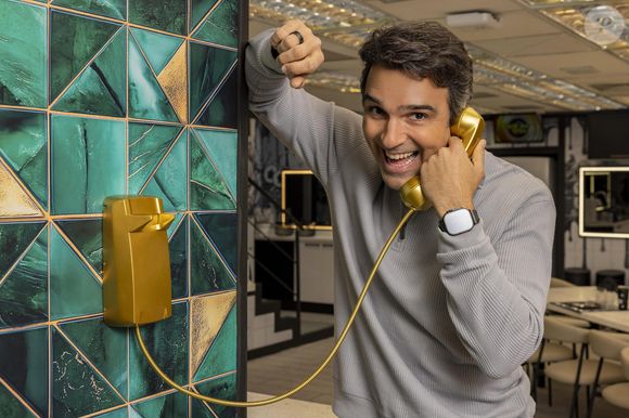 Tadeu Schmidt ainda ganhou a oferta de ‘um mês de assinatura’ da Netflix após gafe no ‘BBB 26’