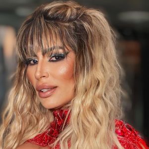 Carnaval 2025: Ex-pastora, musa da Colorado do Brás grava vídeo 18+ com Andressa Urach e recria fantasia da musa pornô para desfile: 'Bem pelada'