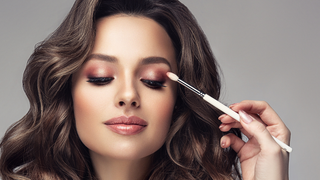 A paleta de sombras com quase 20 cores que fez sucesso em 2024