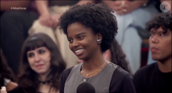 Mirella Archangelo aproveitou a oportunidade para pedir um emprego a Serginho Groisman e levou a plateia ao delírio