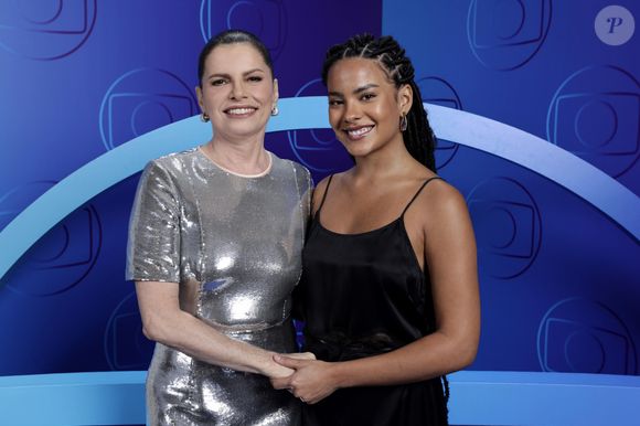 Deborah Bloch e Bella Campos a Odete Roitman e Maria de Fátima da nova versão de Vale Tudo