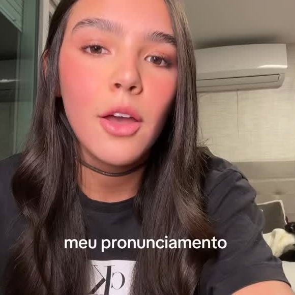 Duda Guerra se tornou assunto nesta quarta-feira (07) por conta de uma polêmica com outras influenciadoras adolescentes