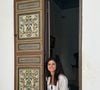 Aos 56 anos, Gabriela Sabatini mostra que continua sendo referência absoluta de elegância. A ex-tenista argentina, campeã de Wimbledon e dona de uma das linhas de perfumes mais famosas dos anos 90, voltou a chamar atenção nas redes ao apostar no blazer como peça-chave de um visual sofisticado, confortável e atemporal