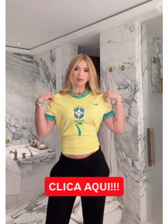 Virgínia usou uma camiseta amarela com bolsa valiosa para torcer por Vini Jr. e pelo Brasil