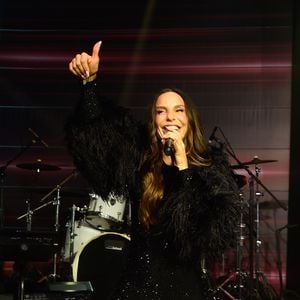 Ivete Sangalo tomava sopa pela noite em 2016