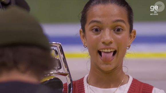 Aos 18 anos, Rayssa Leal venceu o Rio Takeover, terceira etapa da temporada da SLS, e aproveitou o pódio para fazer uma declaração emocionante ao pai, Haroldo