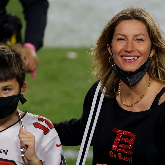 Gisele Bündchen também é mãe de uma menina, Vivian