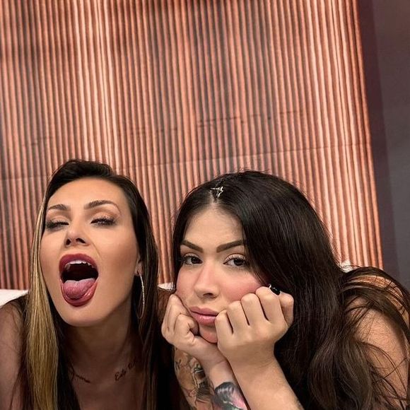 Andressa Urach contou com a ajuda de MC Pipokinha para se tornar cantora de funk