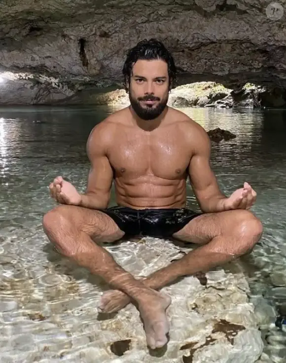 Pedro Andrade tem sido apontado como suposto namorado de Sandy desde 2024.