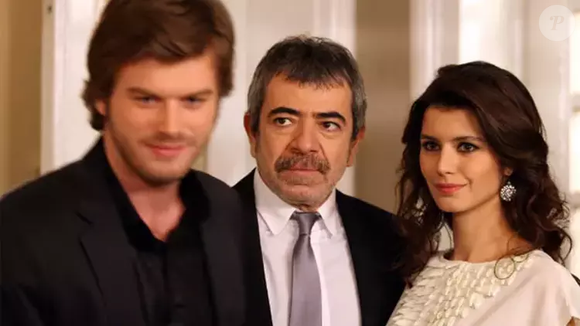 Beren Saat e Kıvanç Tatlıtuğ brilham em papéis marcantes em uma das novelas mais intensas da TV turca.