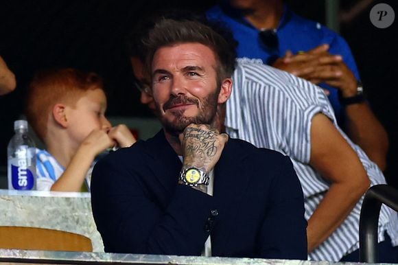 Ex-jogador do Manchester United e da seleção inglesa, David Beckham, hoje aos 51 anos, já pode dizer que passou a maior parte da vida sob os olhos do público